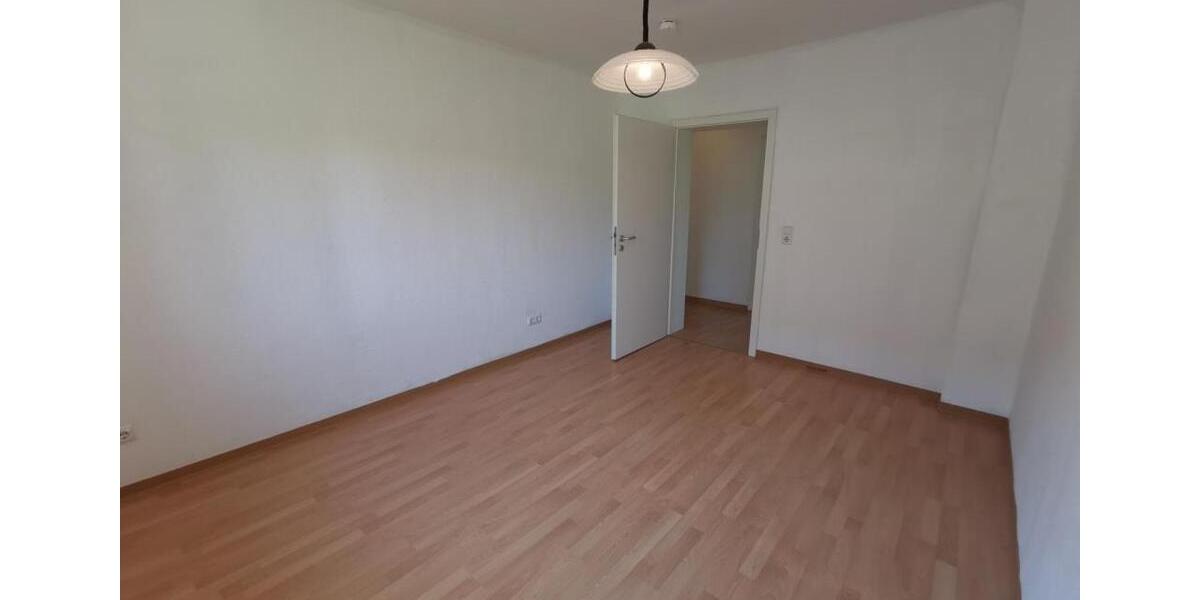 Etagenwohnung Bebra - 4 Zimmer, 58 m&sup2;, 370&euro; | Angebot:26553856