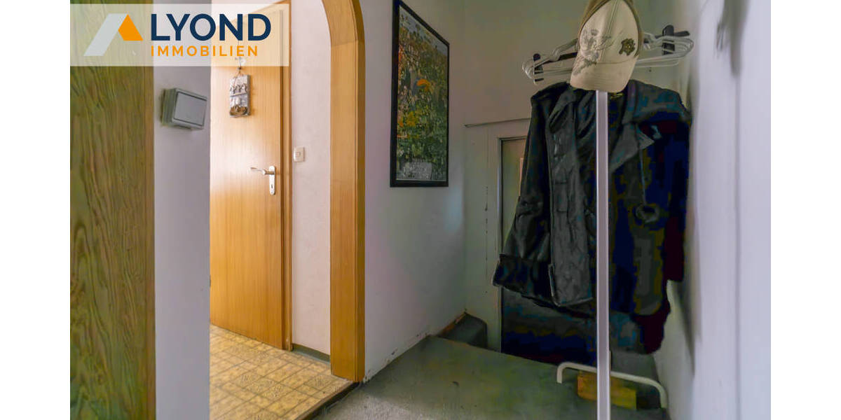 Bauernhaus, Landhaus Bad Arolsen / Schmillinghausen Schmillinghausen - 9 Zimmer, 220 m&sup2;, 159.000&euro; | Angebot:25773073