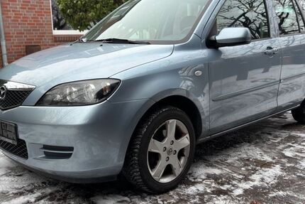 Mazda 2 123.000 km 2.499 &euro; Pinneberg 25421