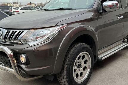 Mitsubishi L200 95.000 km 21.450 &euro; Grasberg 28879