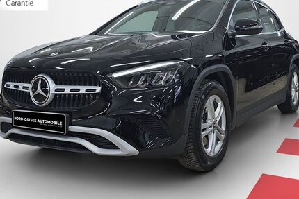 Mercedes-Benz GLA 200 27.017 km 33.450 &euro; Hamburg-Alstertal 22339