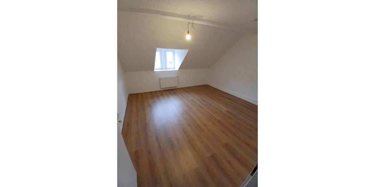 Etagenwohnung Waldheim - 2 Zimmer, 52 m&sup2;, 311&euro; | Angebot:25917459