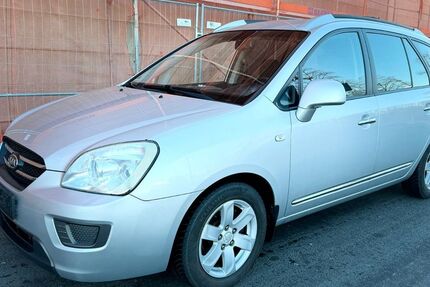 Kia Carens 136.000 km 2.999 &euro; Berlin 12057