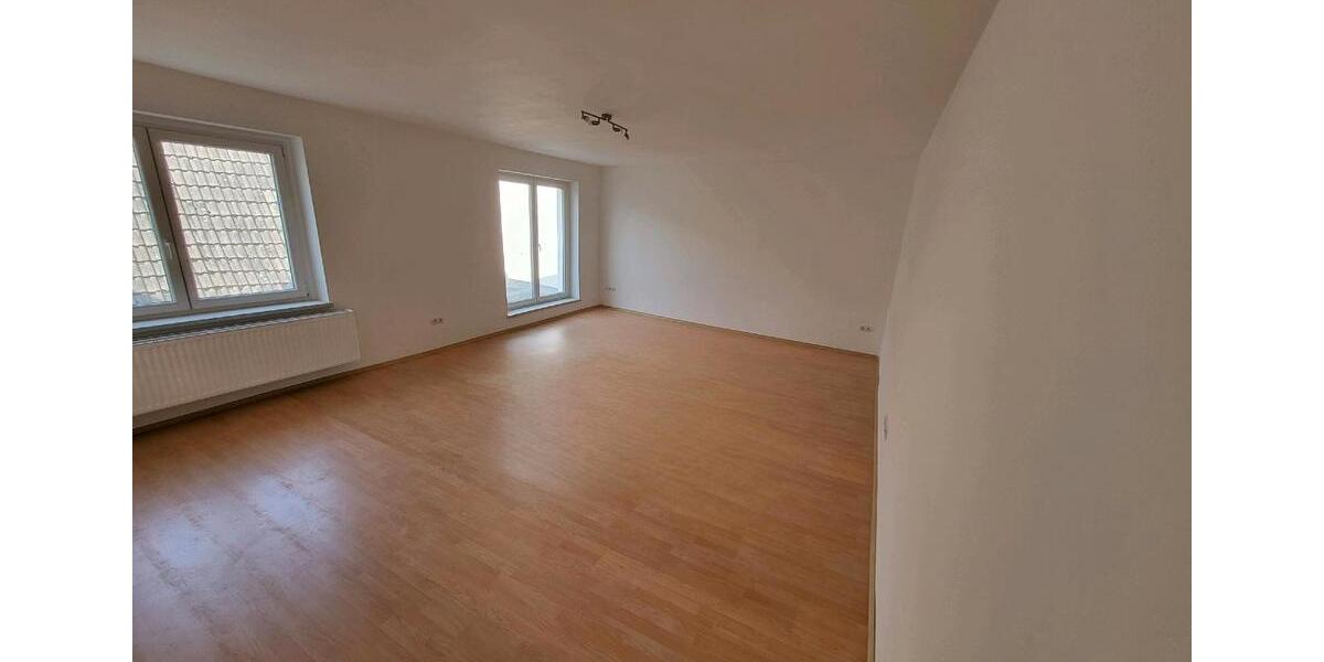 Einfamilienhaus Querfurt - 12 Zimmer, 221 m&sup2;, 200.000&euro; | Angebot:26971210