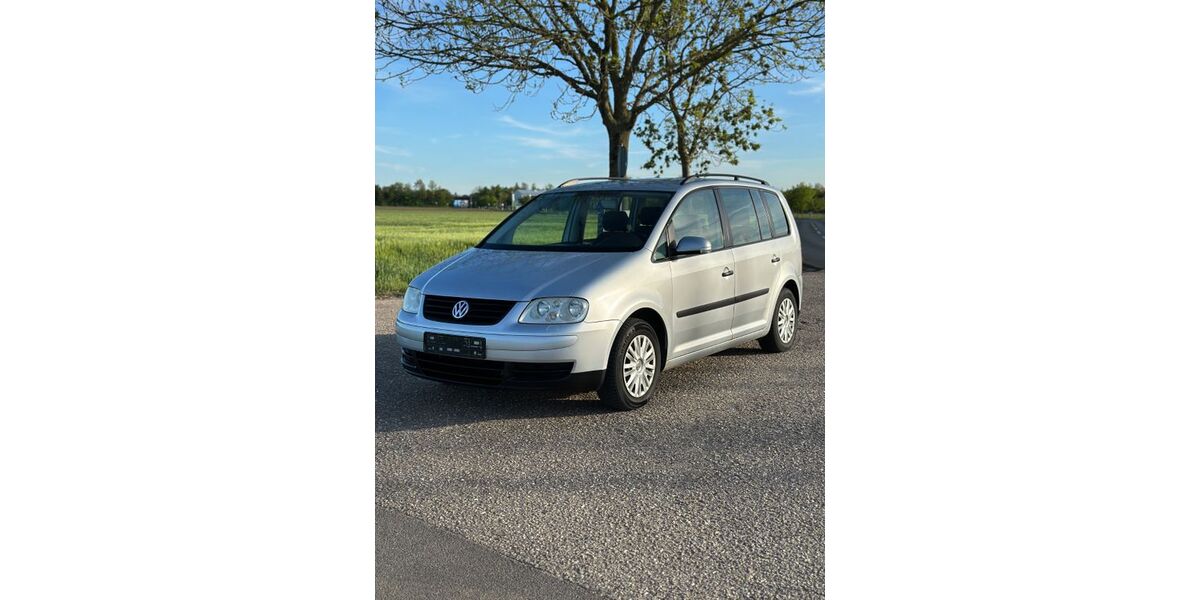 VW Touran 209.000 km 2.500 &euro; Zülpich 53909