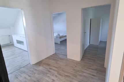 Wohnung Velbert - 4 Zimmer, 90 m&sup2;, 1.120&euro; | Angebot:24829698