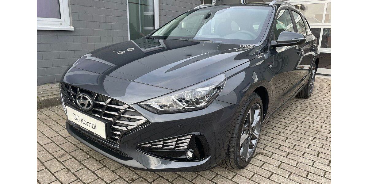 Hyundai i30 17.502 km 22.890 &euro; Bünde 32257
