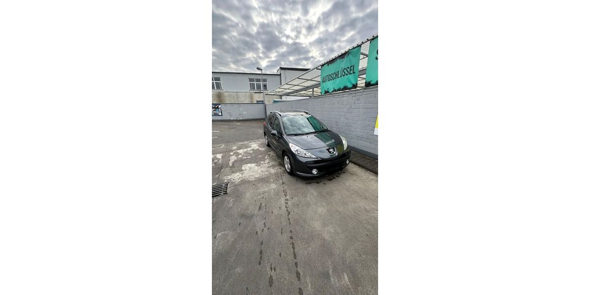Peugeot 207 116.500 km 3.950 &euro; Mönchengladbach 41239