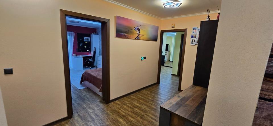 Wohn- und Geschäftshaus in Leingarten – Halle + Wohnung 6 zimmer