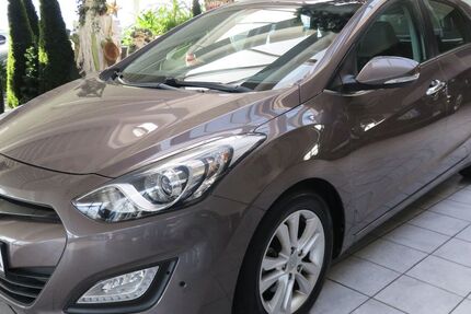 Hyundai i30 59.420 km 11.950 &euro; Dessau-Roßlau 06847