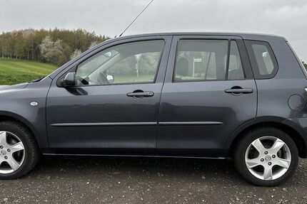 Mazda 2 184.000 km 2.500 &euro; Rabenau 35466