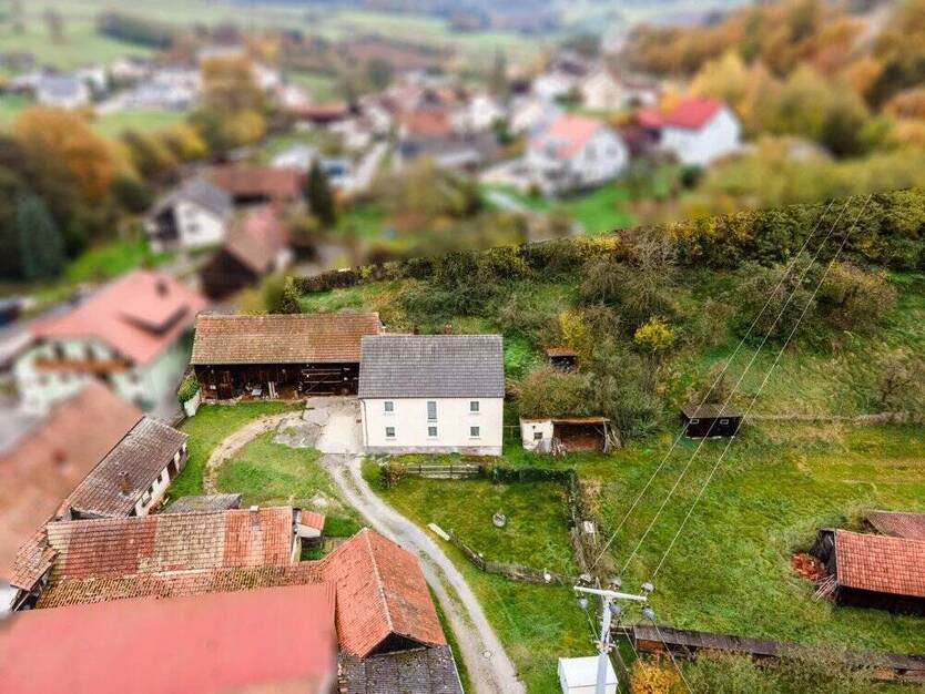 Außergewöhnlich - großes Grundstück (11.524 m2) für Privatpersonen oder Investoren