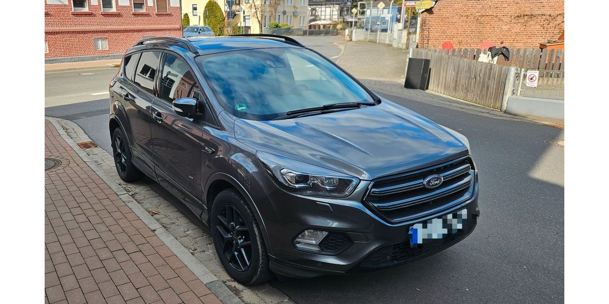 Ford Kuga 156.000 km 13.500 &euro; Neukirchen 34626