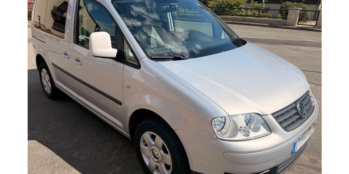 VW Caddy 93.900 km 7.399 &euro; Calberlah 38547