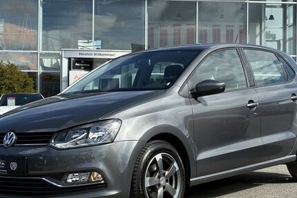 VW Polo V 1.2 TSI KAMERA/SITZHEIZUNG/DSG/PDC/1.HAND 34.471 km 12.900 &euro; Villingen-Schwenningen 78054