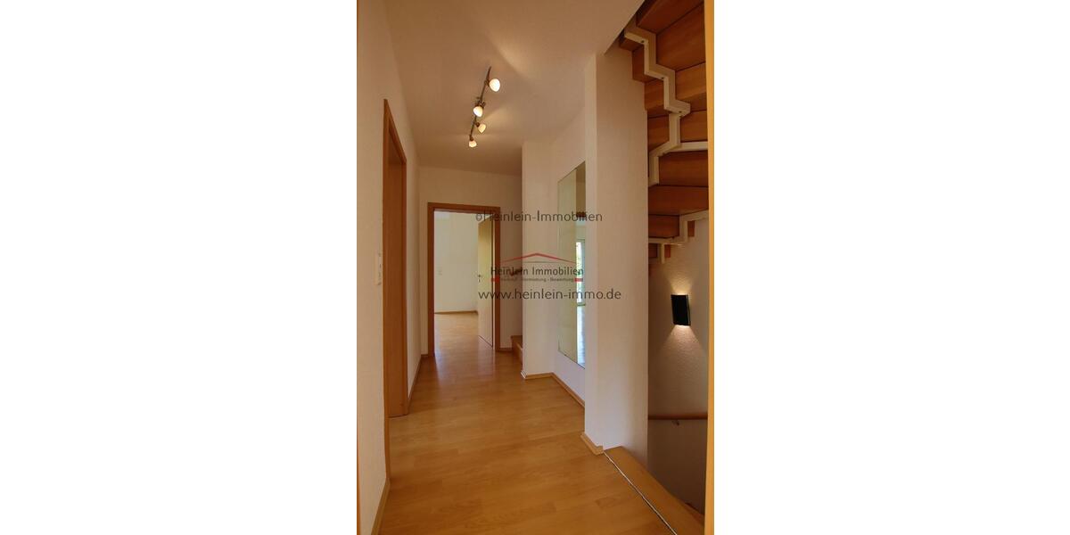 Reiheneckhaus 7 ZKB #2 Bäder #Carport #Garten #Zisterne #Keller ausgebaut #Griesheim Im Wiesengarten - Reihenendhaus Griesheim | Angebot:23732805