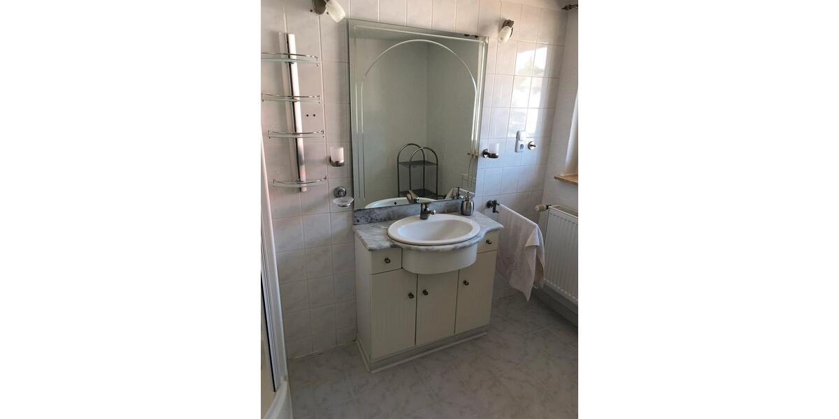 Reihenhaus Lamspringe - 6 Zimmer, 155 m&sup2;, 900&euro; | Angebot:25422916