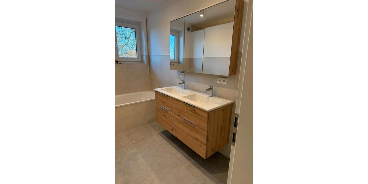 Etagenwohnung Chamerau - 4 Zimmer, 133 m&sup2;, 1.050&euro; | Angebot:24301006