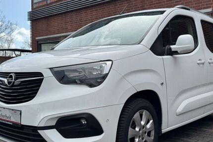 Opel Combo Life 102.000 km 13.990 &euro; Rüsselsheim am Main 65428