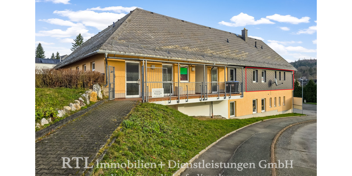 3-Zimmer-Wohnung mit EBK - Erstbezug nach Sanierung! 3 zimmer