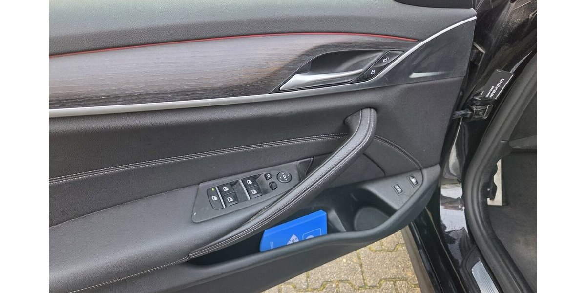 BMW 530e Aut. Limousine M Sportpaket 99.580 km 27.500 &euro; Wilsdruff 01723