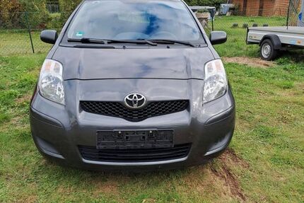 Toyota Yaris 139.000 km 3.500 &euro; idar-Oberstein 55743