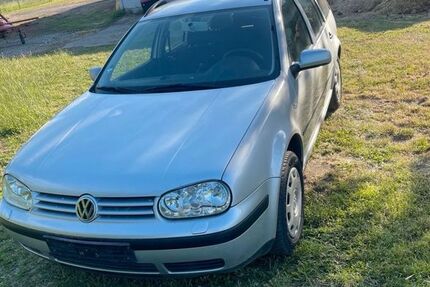 VW Golf 200.000 km 2.500 &euro; Nenningen 73111