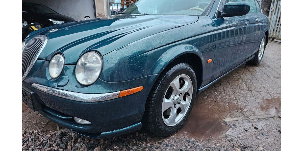 Jaguar S-Type 295.649 km 1.390 &euro; Albersweiler 76857