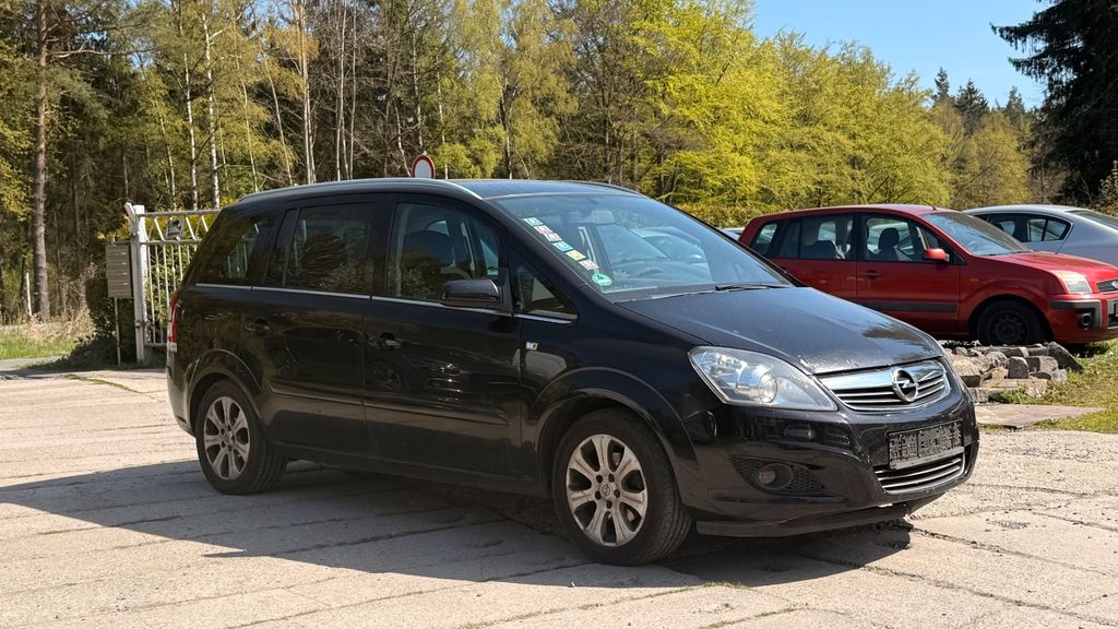 Opel Zafira 225.800 km 1.799 &euro; St. Gangloff 07629