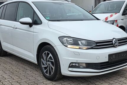 VW Touran 134.256 km 12.910 &euro; Garbsen 30827