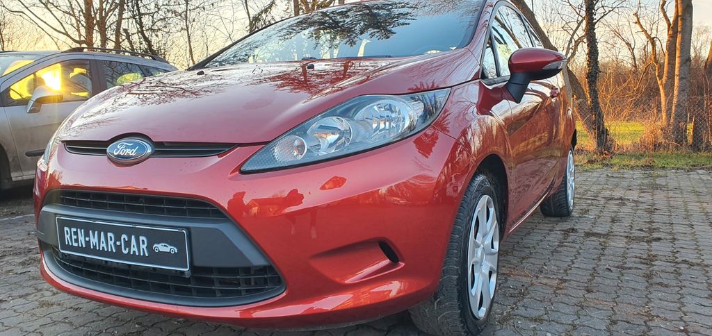 Ford Fiesta 126.660 km 2.699 &euro; Olching 82140