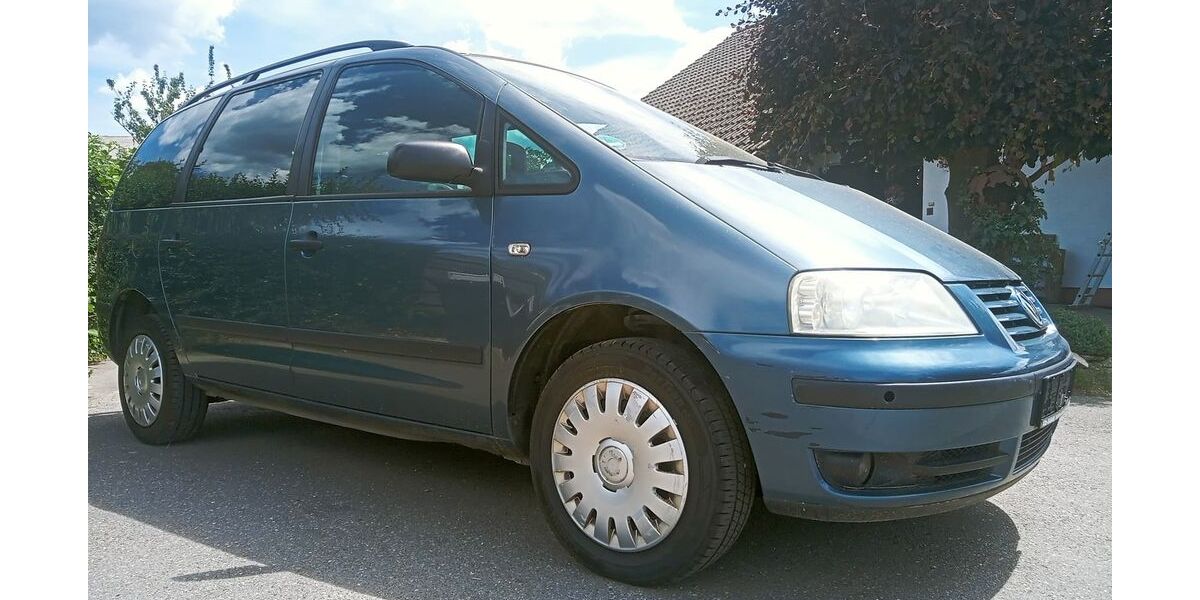 VW Sharan 317.000 km 3.450 &euro; Ehrenkirchen-Kirchhofen 79238