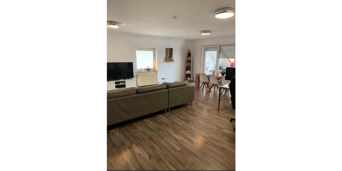 Dachgeschoßwohnung Hochheim am Main - 2 Zimmer, 75 m&sup2;, 309.000&euro; | Angebot:26096914