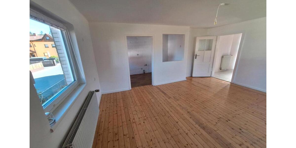 Etagenwohnung Arzberg - 2.5 Zimmer, 70 m&sup2;, 599&euro; | Angebot:26391746