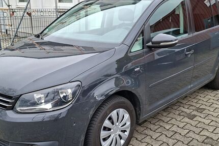 VW Touran 136.000 km 6.600 &euro; Holzgerlingen 71088