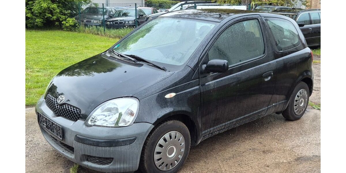 Toyota Yaris 154.000 km 1.299 &euro; Löwenberger Land OT Teschendorf 16775