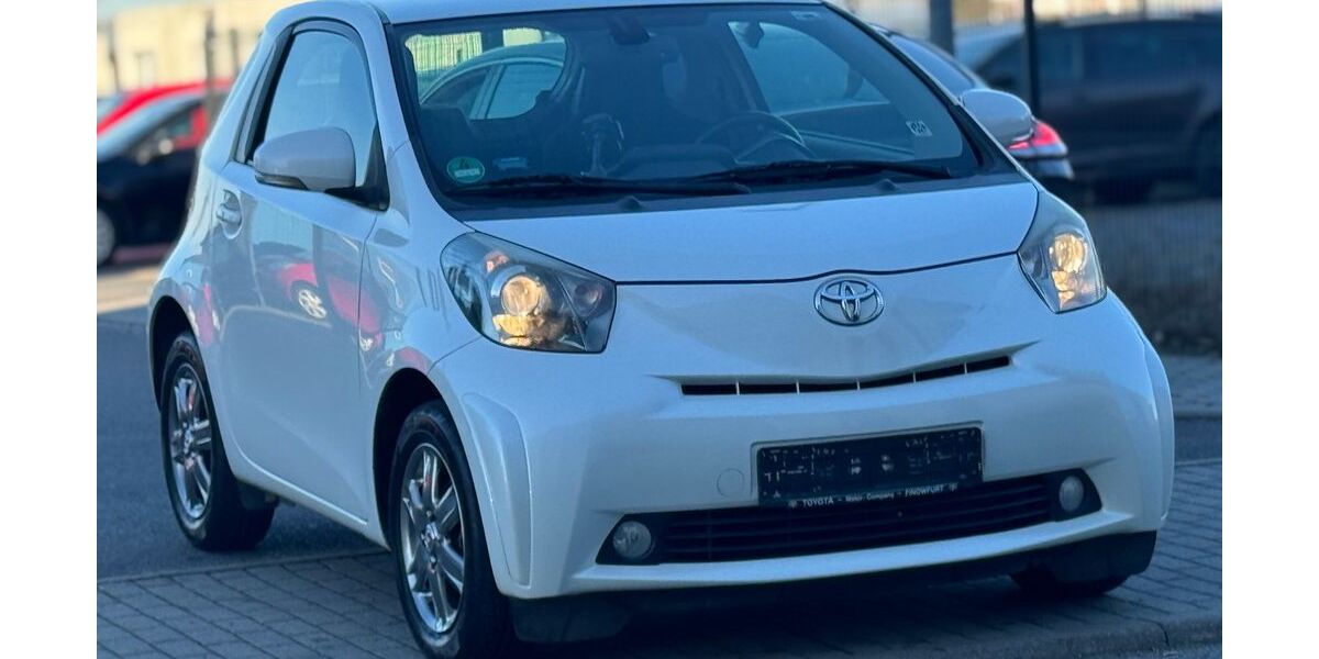 Toyota IQ 106.372 km 5.990 &euro; Wildau 15745