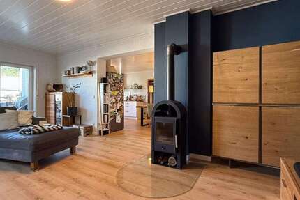 Wohnung zum Kaufen in Rheinbrohl 195.000 € 93 m² 2 zimmer