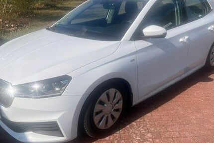 Skoda Fabia 33.600 km 17.699 &euro; Fürstenwalde 15517