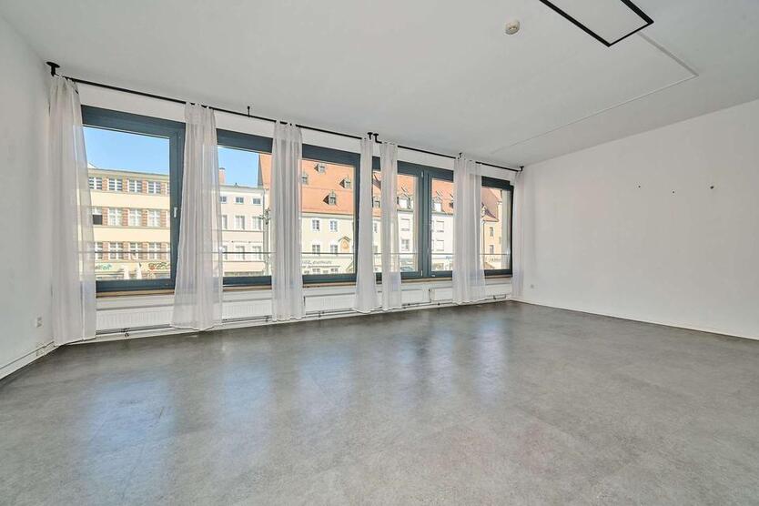 Repräsentative Gewerbeeinheit am Theresienplatz – 145 m² im 1. OG mit Aufzug