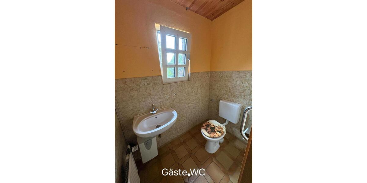 Einfamilienhaus Husum - 8 Zimmer, 238 m&sup2;, 325.000&euro; | Angebot:26942636