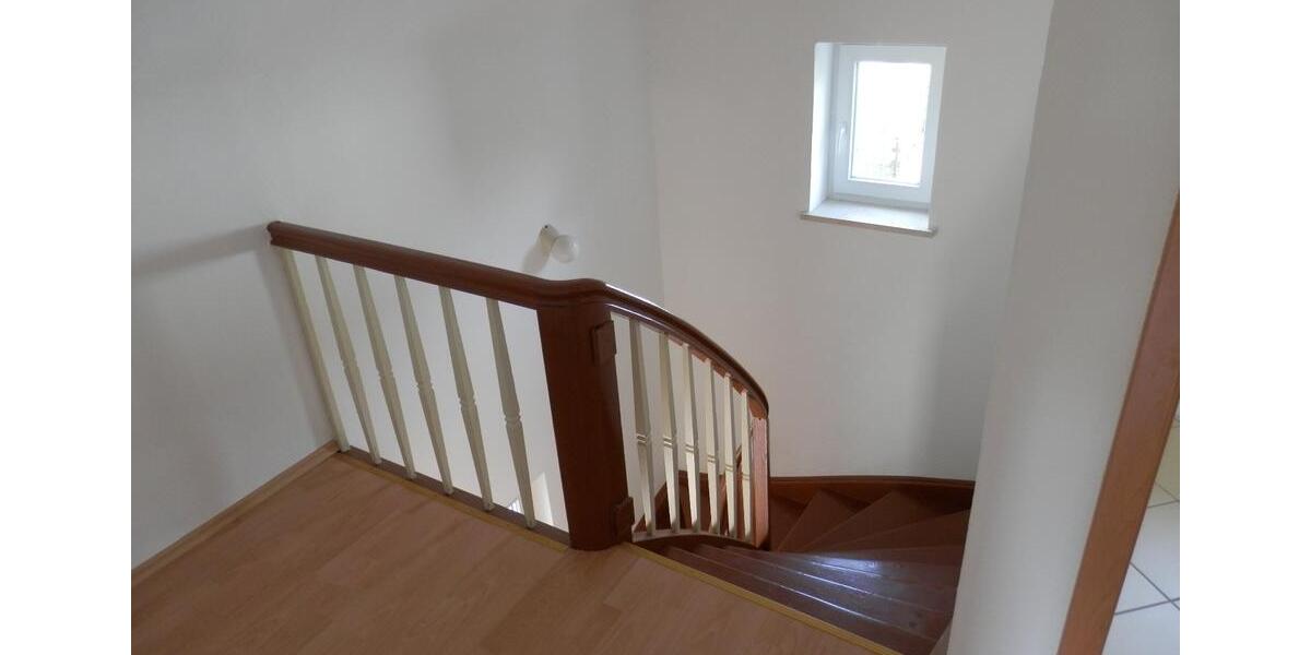 Einfamilienhaus Neuötting - 5 Zimmer, 105 m&sup2;, 1.200&euro; | Angebot:26408413