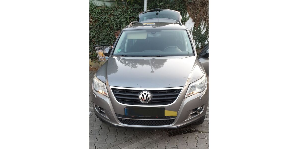 VW Tiguan 130.000 km 6.500 &euro; Düsseldorf 40229