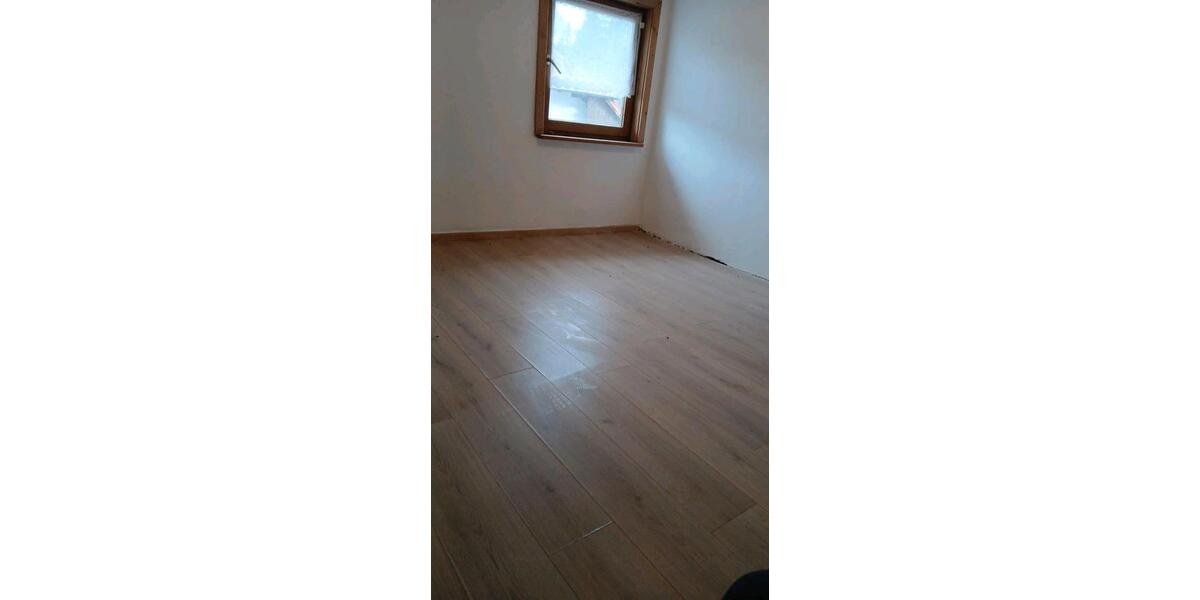 Dachgeschoßwohnung Rimbach - 3 Zimmer, 110 m&sup2;, 800&euro; | Angebot:25367426
