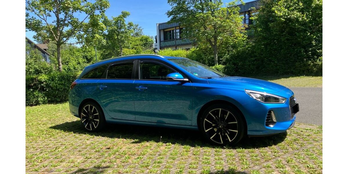 Hyundai i30 84.000 km 13.500 &euro; Taunusstein 65232