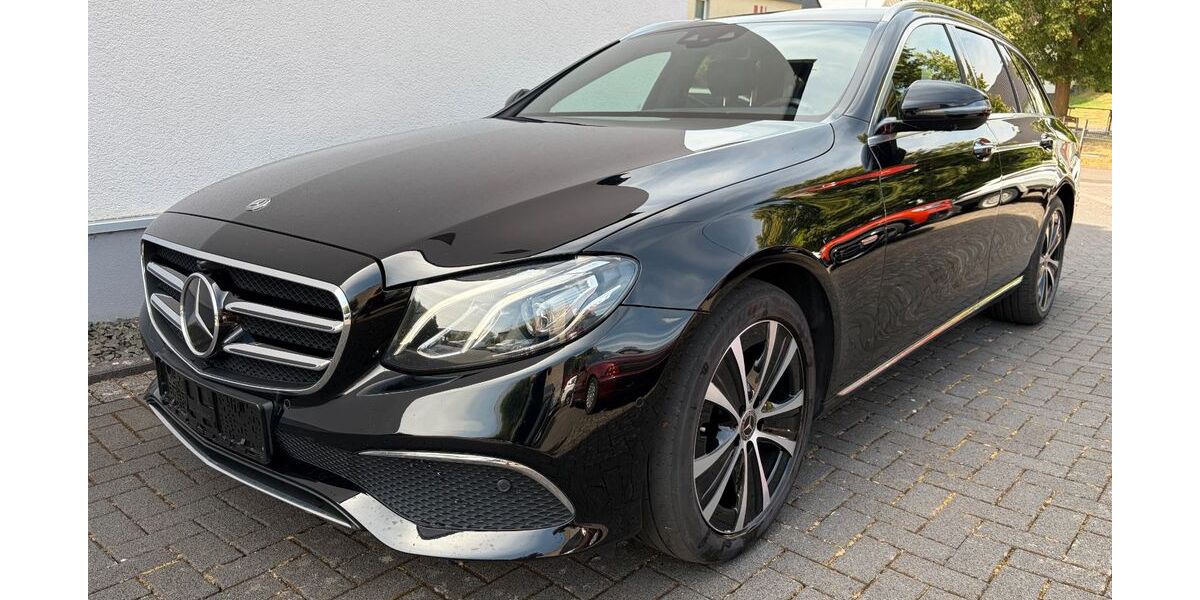 Mercedes-Benz E 220 196.890 km 19.999 &euro; Riegenroth 55469