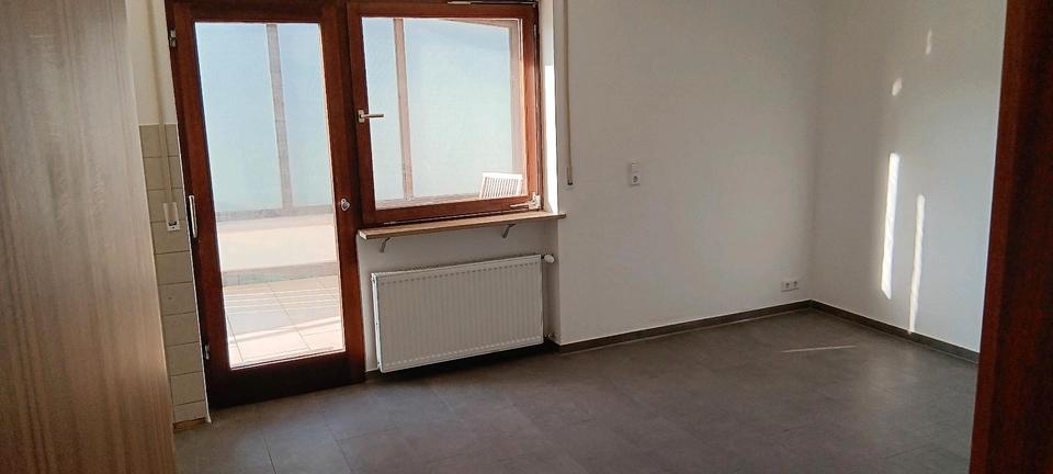 Einfamilienhaus Überlingen - 6 Zimmer, 215 m&sup2;, 2.800&euro; | Angebot:25281442