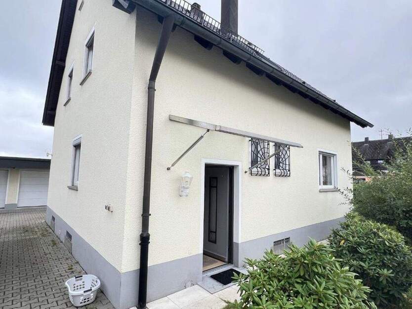 Ruhige, helle 2,5-Zimmer-Wohnung mit großem Garten in Südlage 2 zimmer