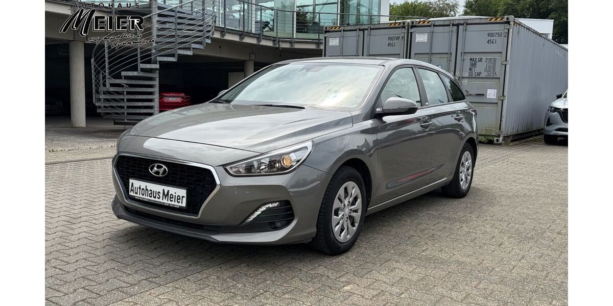 Hyundai i30 73.169 km 12.890 &euro; Lüdenscheid 58513