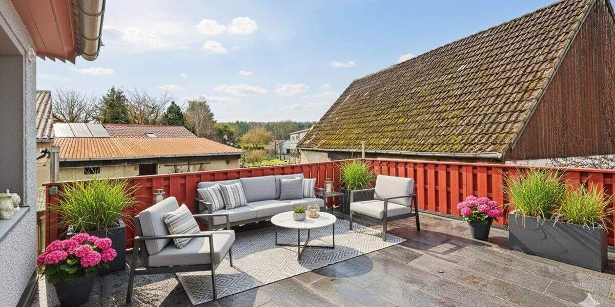 Zweifamilienhaus mit großem Garten 7 zimmer